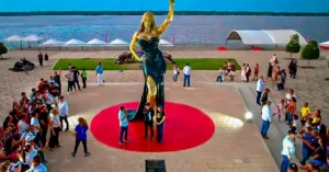 estatua sofia Vergara en Barranquilla