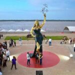 Sofía Vergara recibe reconocimiento con una estatua de 7 metros en su natal Barranquilla